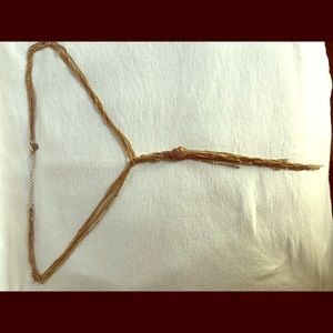 Express gold drip necklace